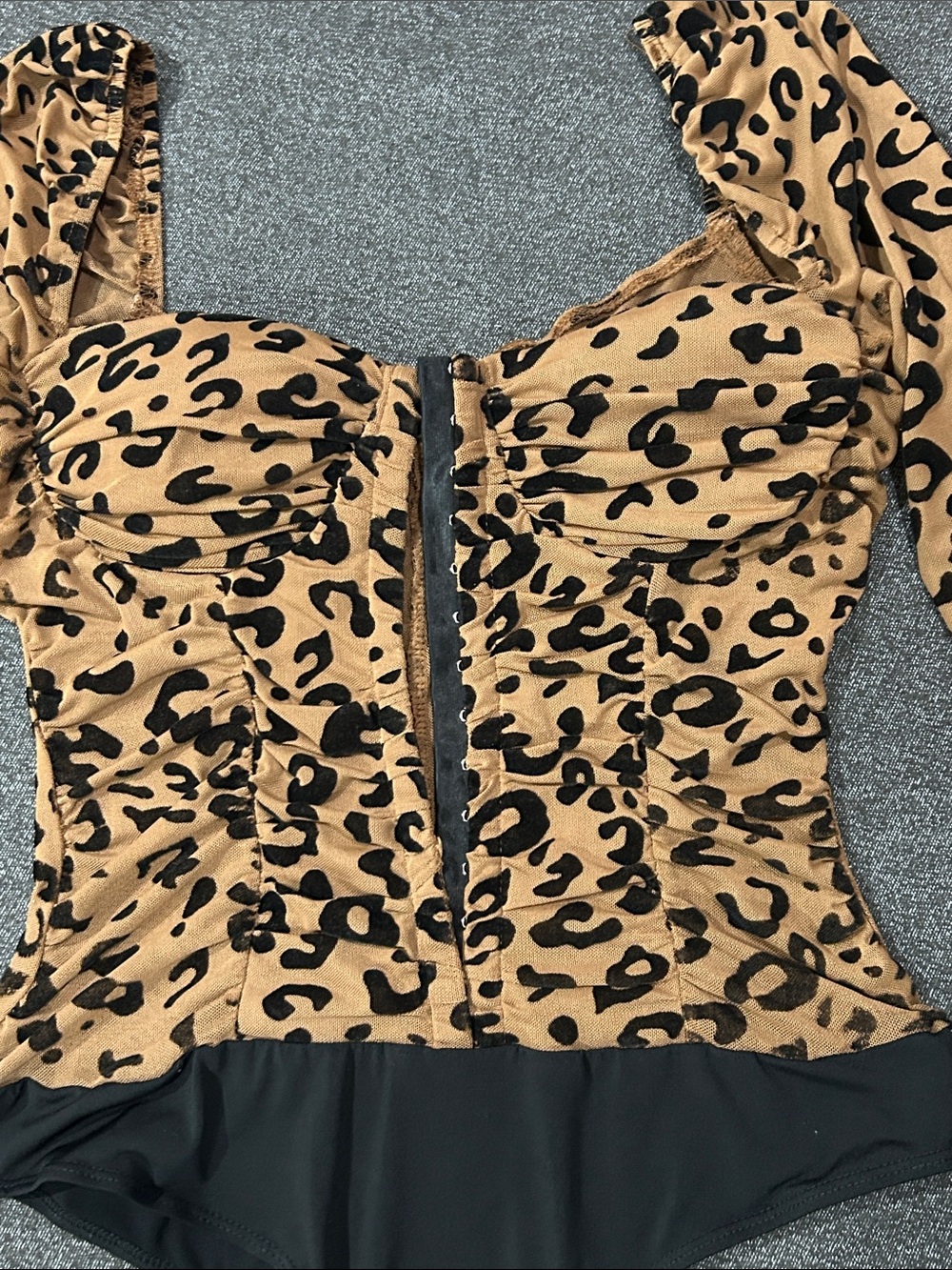 Windsor Leopard Print Long Sleeve Bodysuit Sz S - Picture 11 of 13